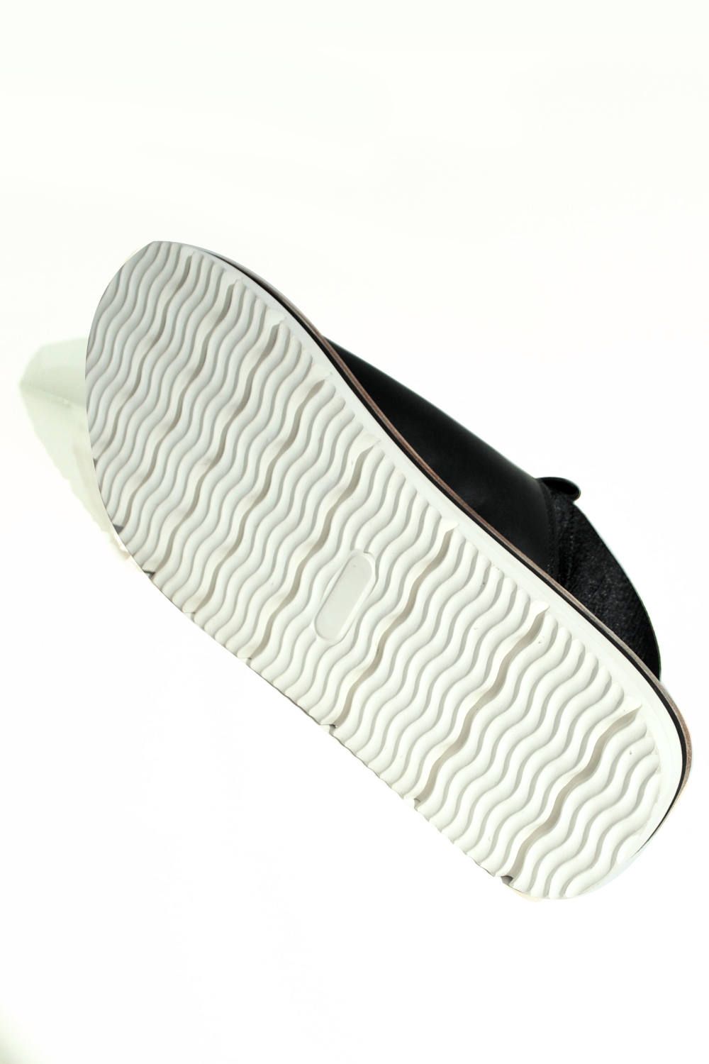 EARLE - Back strap band sandals | laid-back