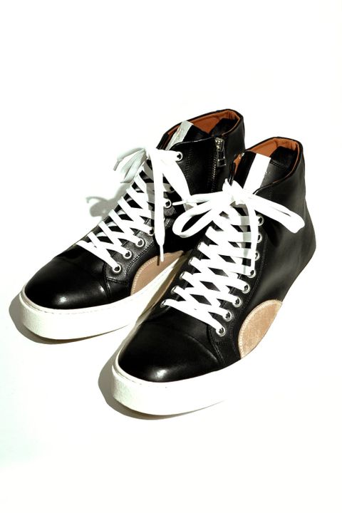Classic lace-up sneakers
