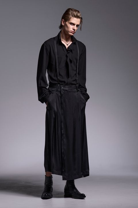 kiryuyrikのCrape Lace Up Single Frill Shirtsを使用したコーディネート