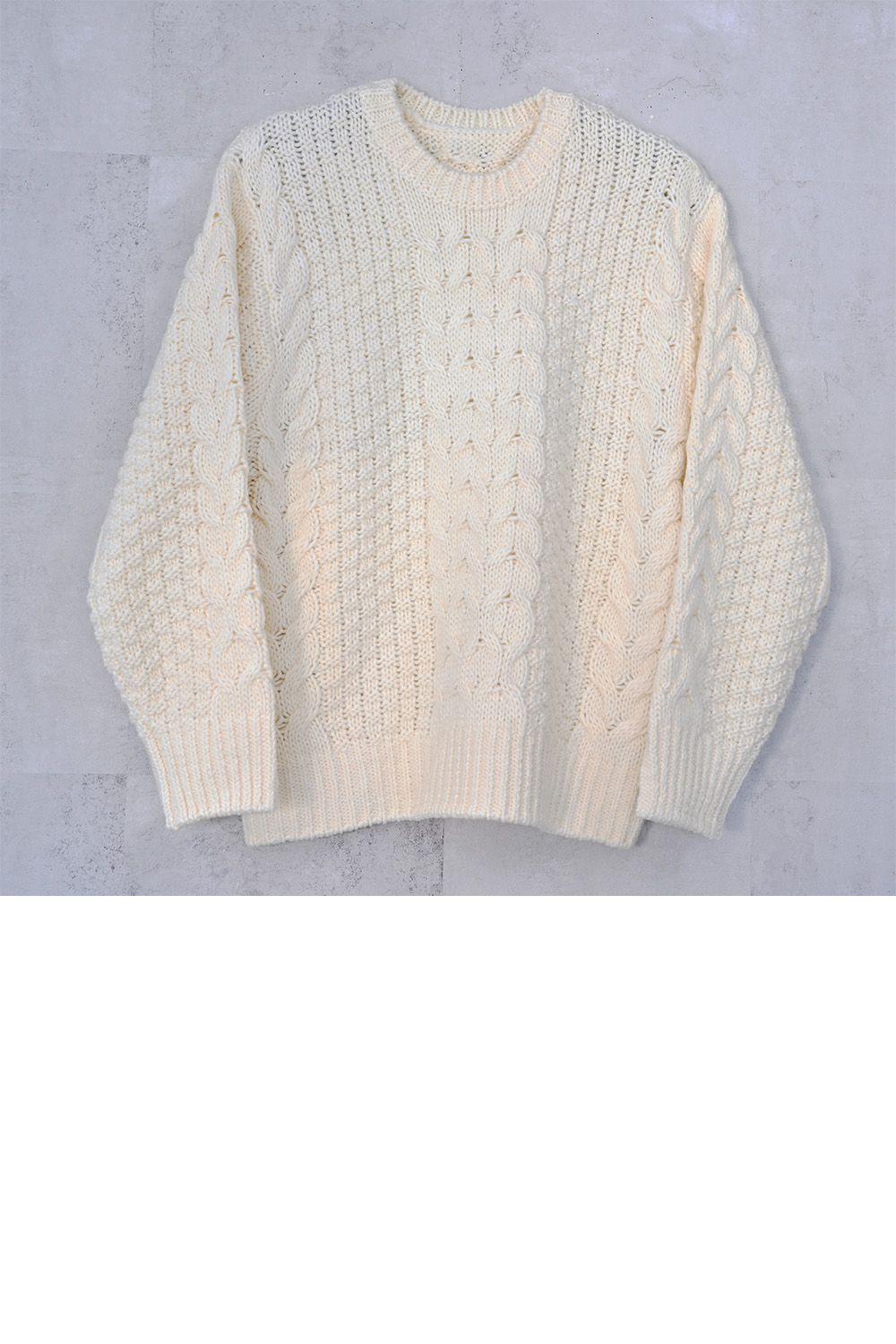 cable law sweater  / ケーブル ローゲージ セーター