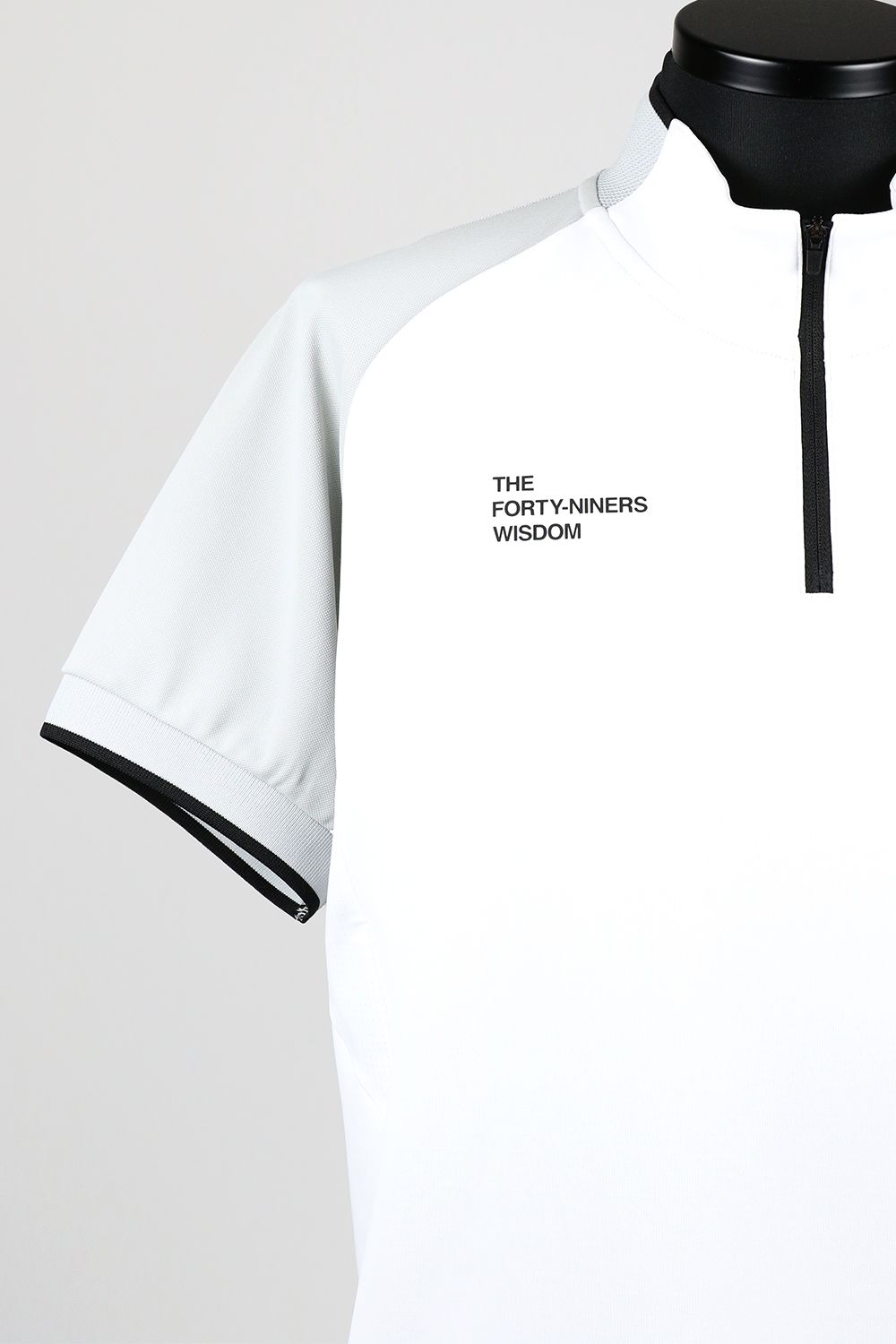 HALF ZIP COLLAR LESS / ハーフジップ カラーレス