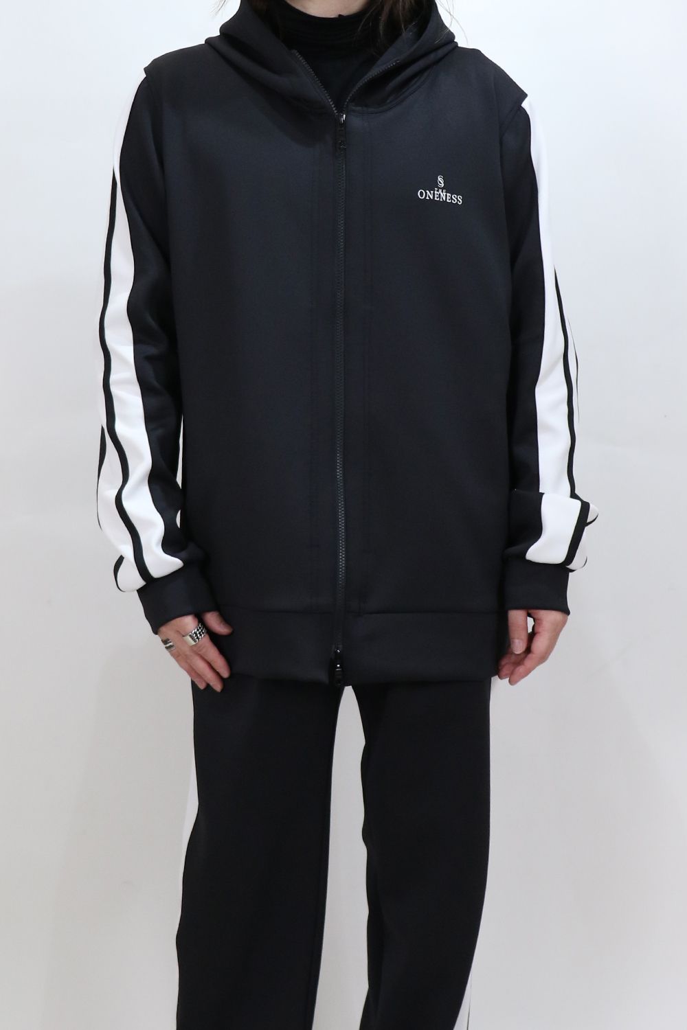 【hinaaa様さ専用】1周年記念ユニフーディSサイズ
未使用・美品 THE ONENESS - Hoodie Jersey / フーディー ジャージ | laid-back
