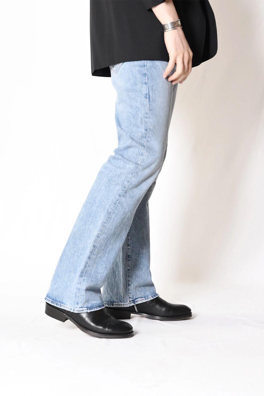Side zip boots