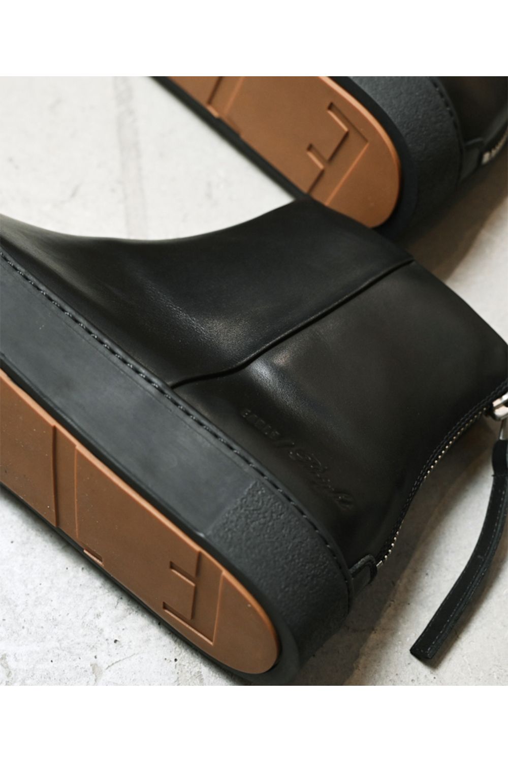 Back zip sneaker boots / バックジップ スニーカーブーツ