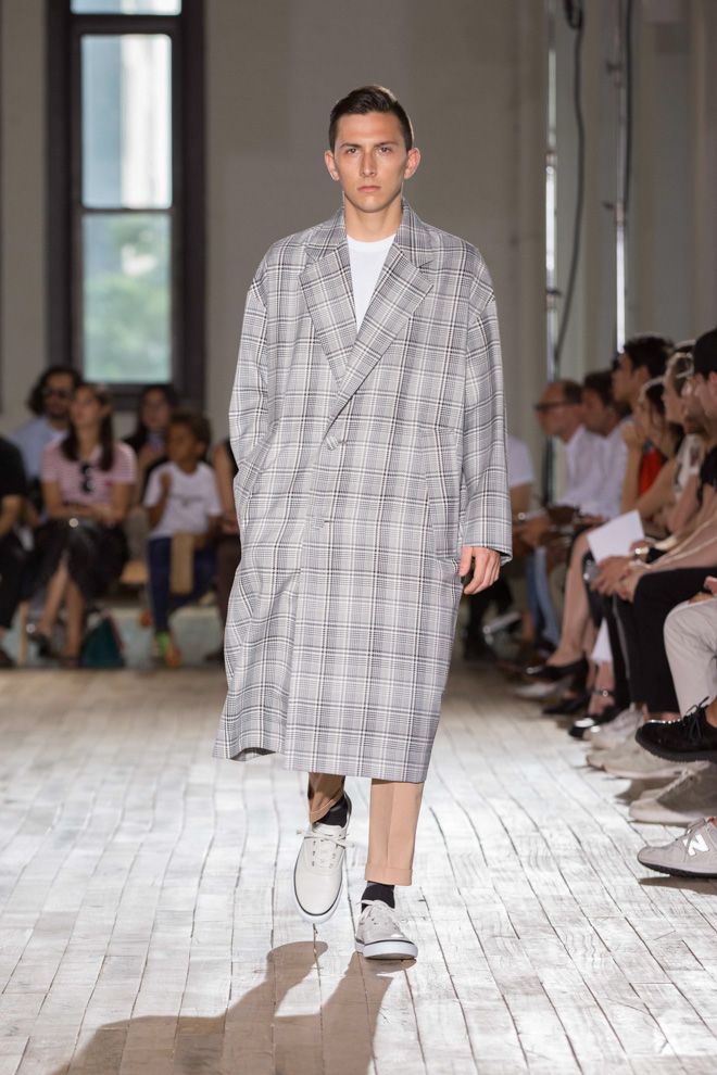 2018 SPRING & SUMMER COLLECTION