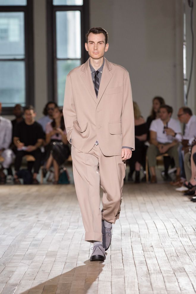 2018 SPRING & SUMMER COLLECTION
