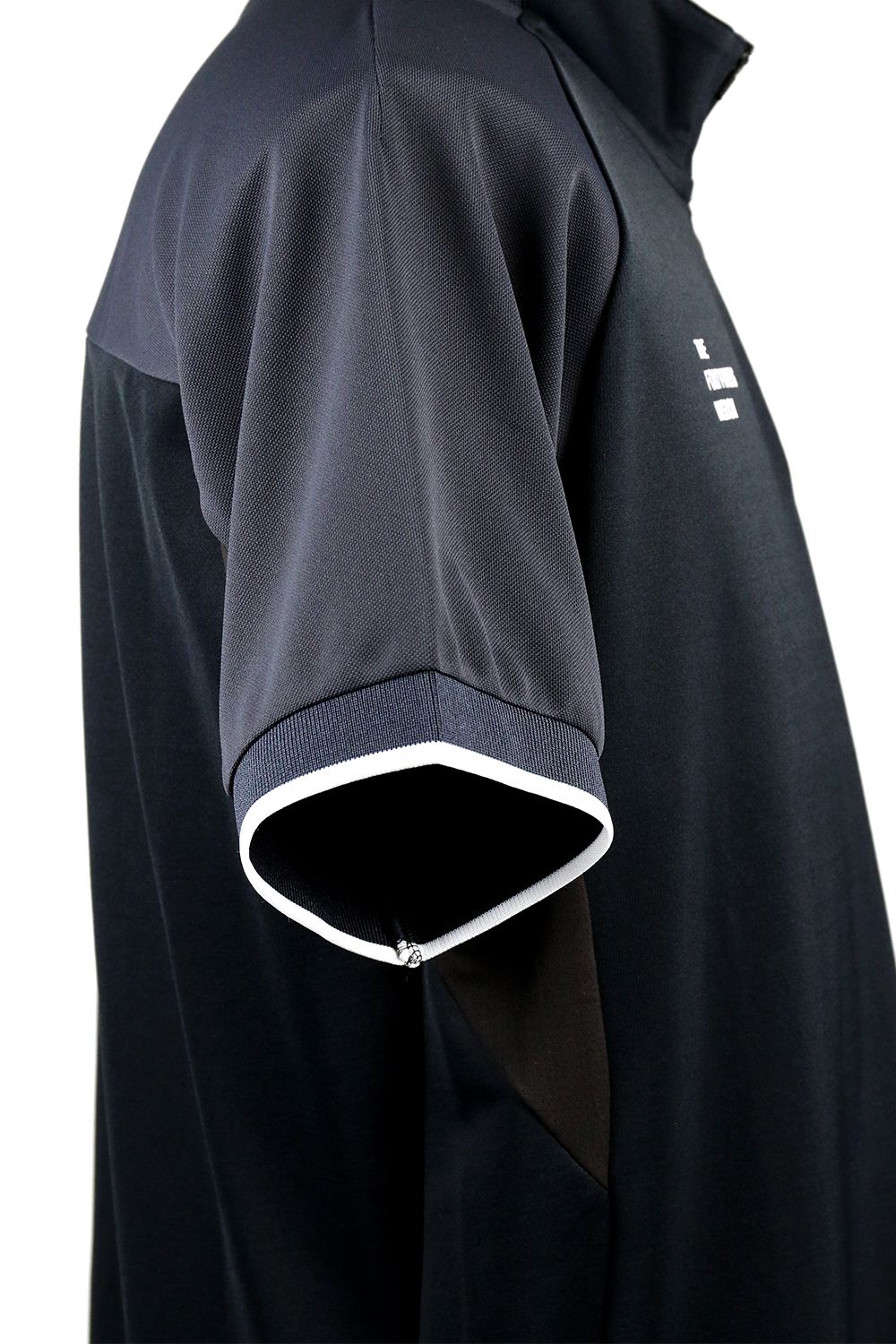 HALF ZIP COLLAR LESS / ハーフジップ カラーレス