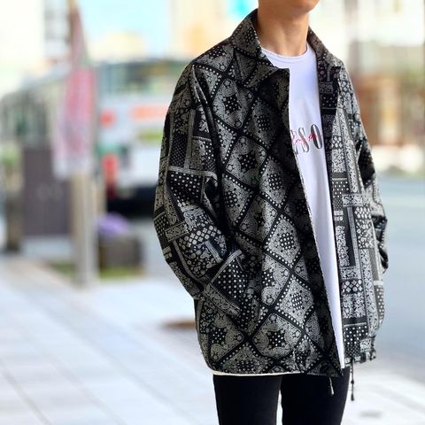 RESOUND CLOTHINGおすすめ春アウター"OVER coach Jacket"スタイル