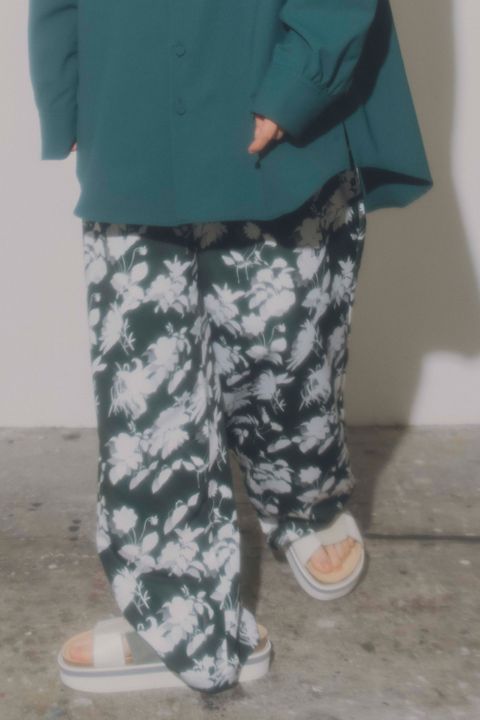 Floral pattern easy PT / フローラルパターン イージーパンツ