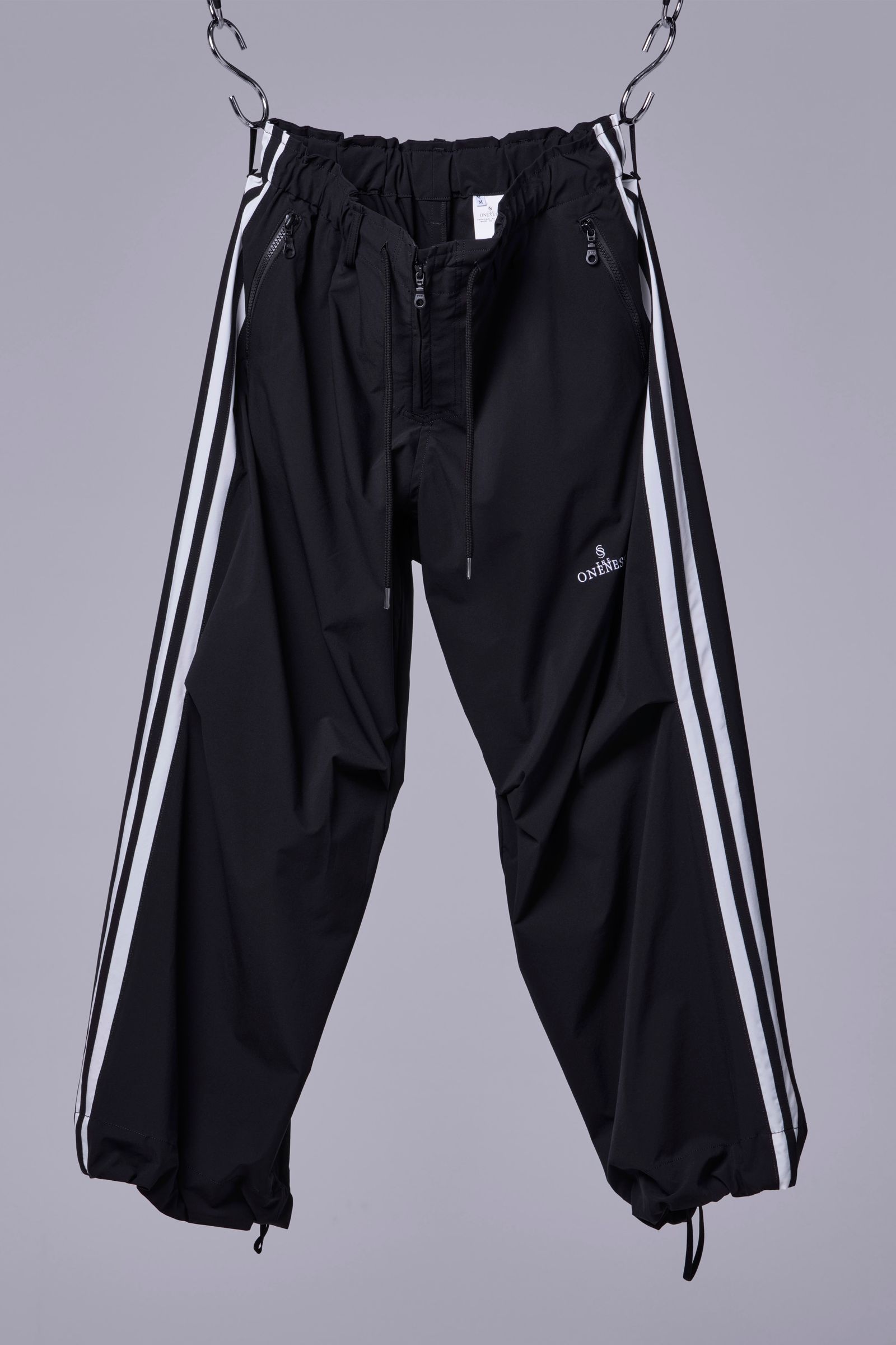 Sustainable Tuffeta Line Loose Pants / ライン ルーズパンツ