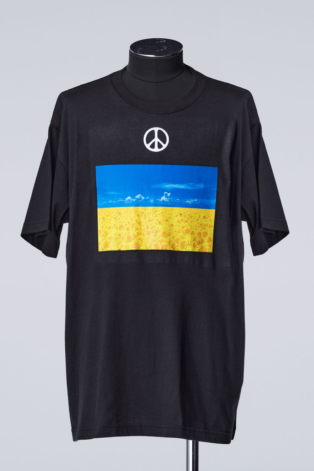 THE ONENESS - Ukraine Charity T-Shirt | laid-back