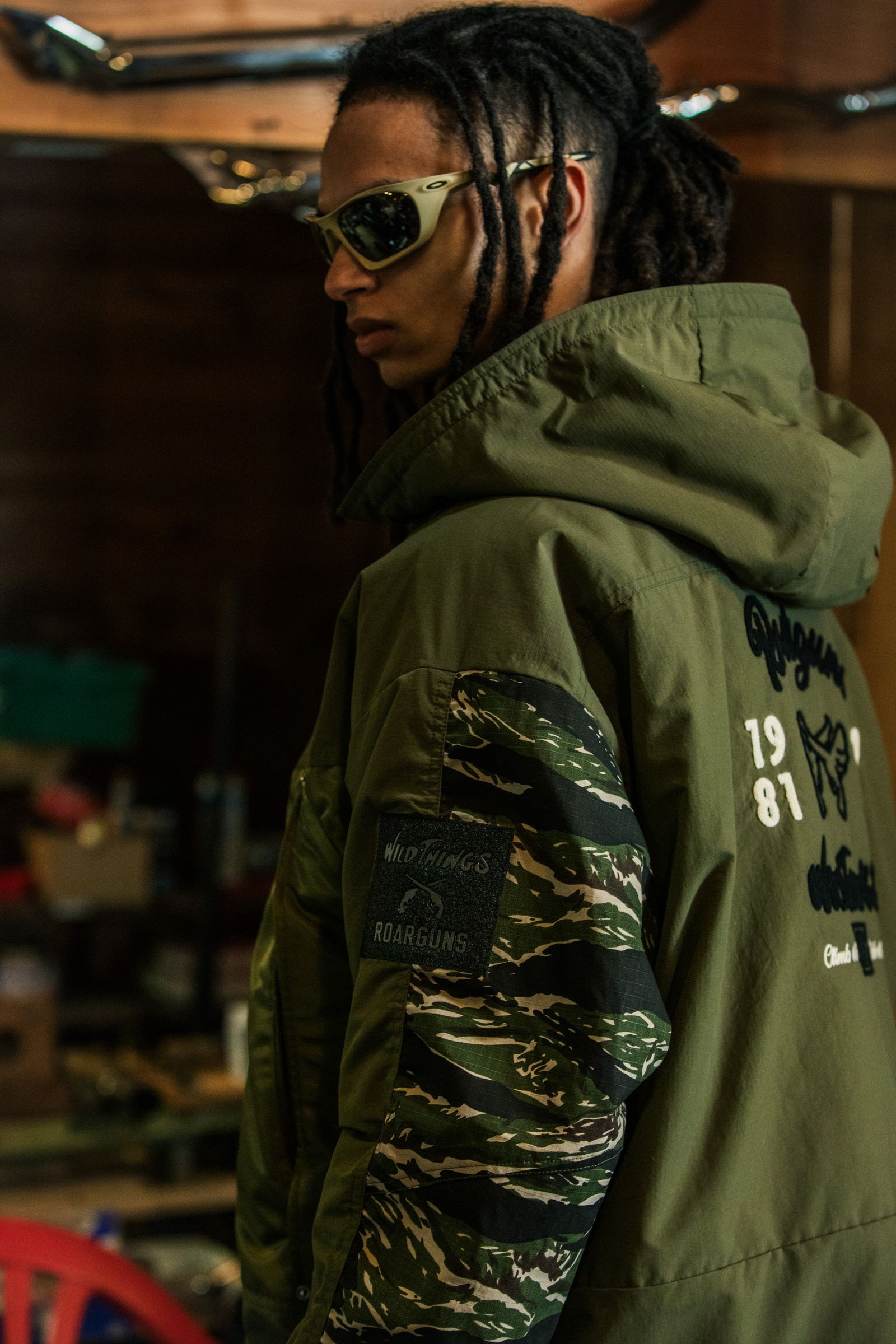 roarguns × WILD THINGS EMB / ロアーガンズ × ワイルドシングス ンブロイダリー