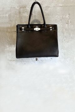 TOTE(M) BLACK × S/SILVER METAL - OIL LEATHER