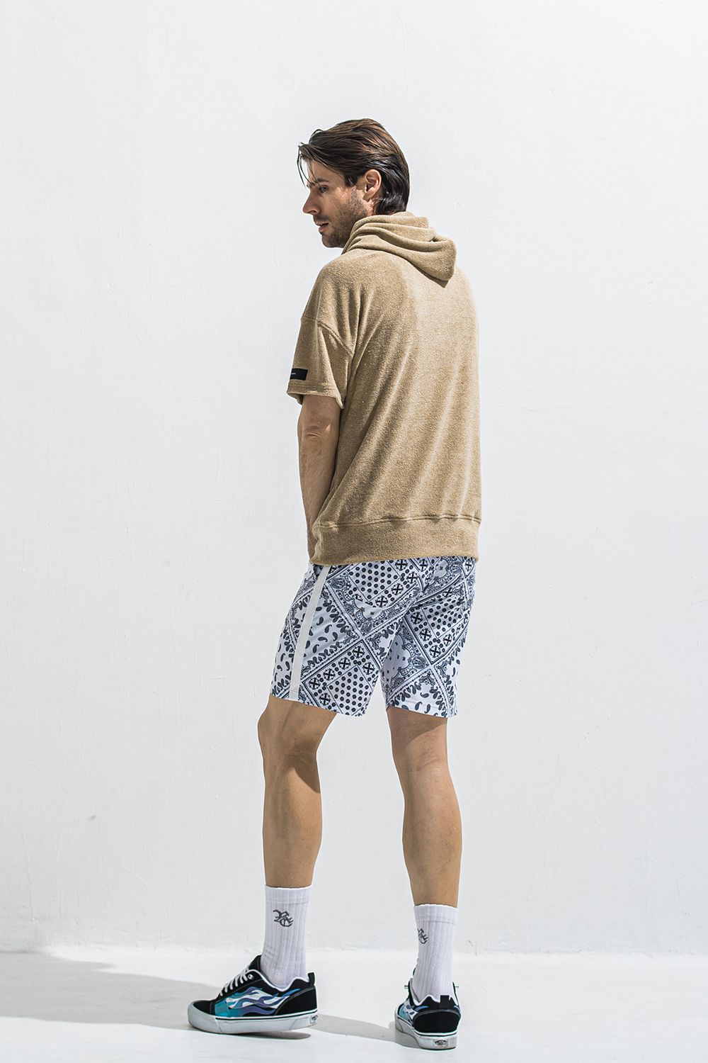 PILE HALF HOODIE / オーバーサイズ ハーフスリーブ パイル フーディー