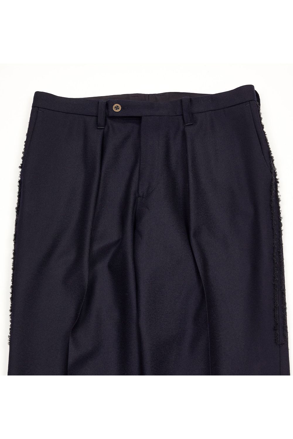 Code embroidery trousers / コード エンブロイダリー トラウザーズ