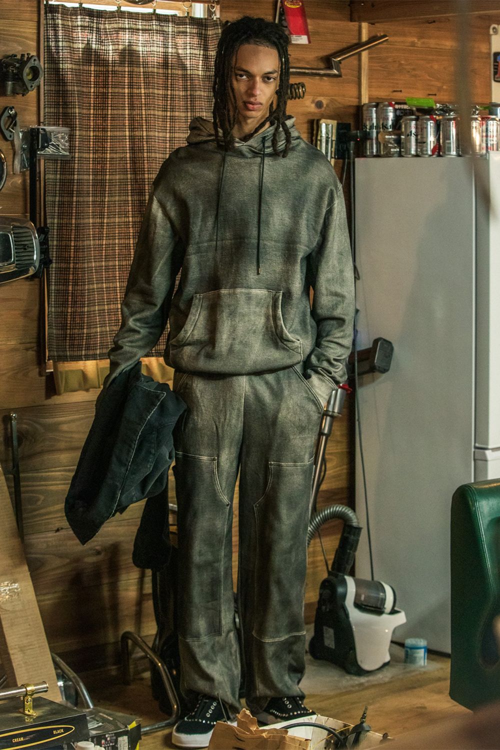 FOIL PRINT HOODIE / フォイルプリント フーディ