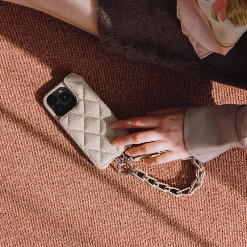 GRACE / グレース iPhoneケース｜ブラック