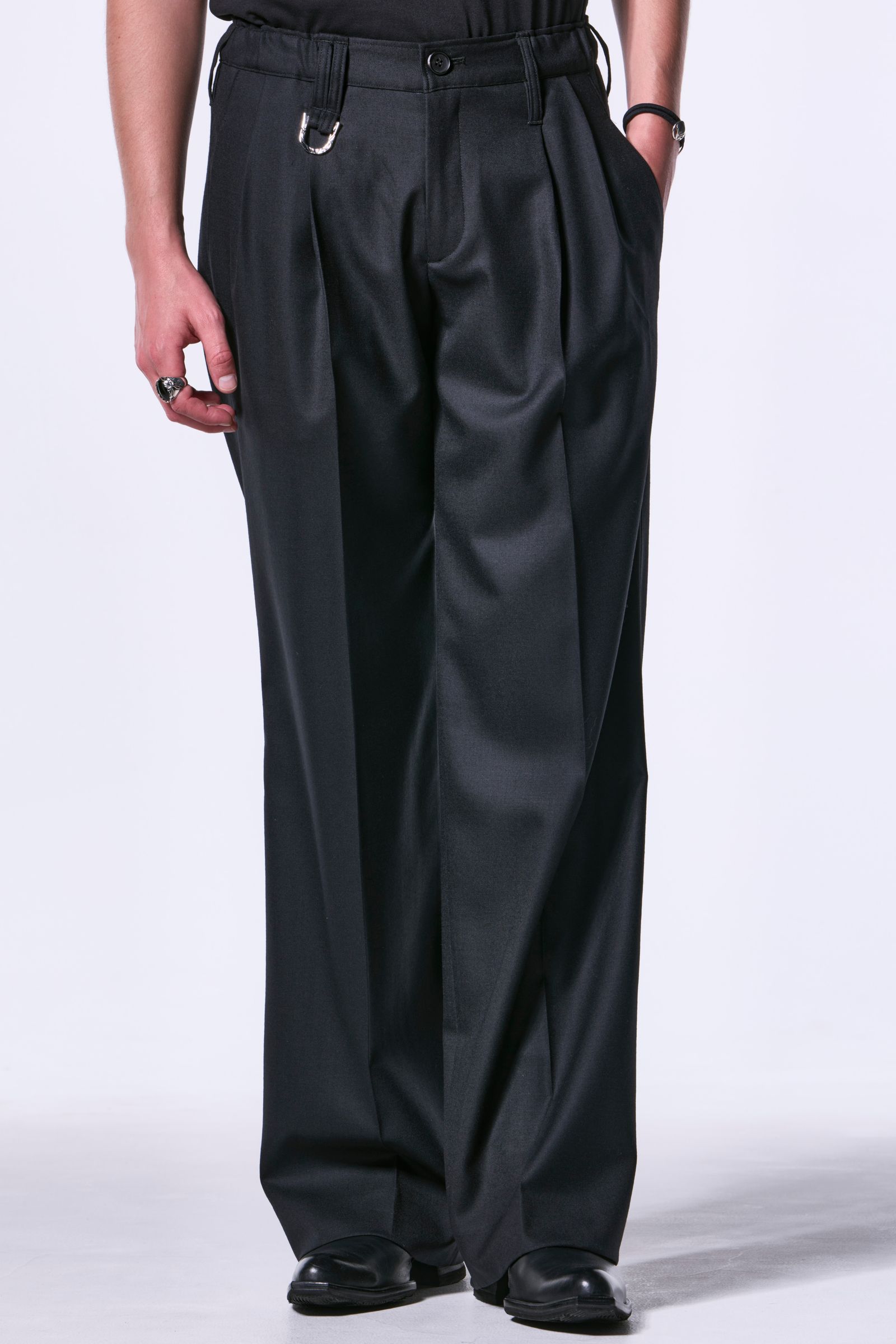 72Saxony 2Tuck Wide Slacks / サキソニーウール 2タックワイドスラックス