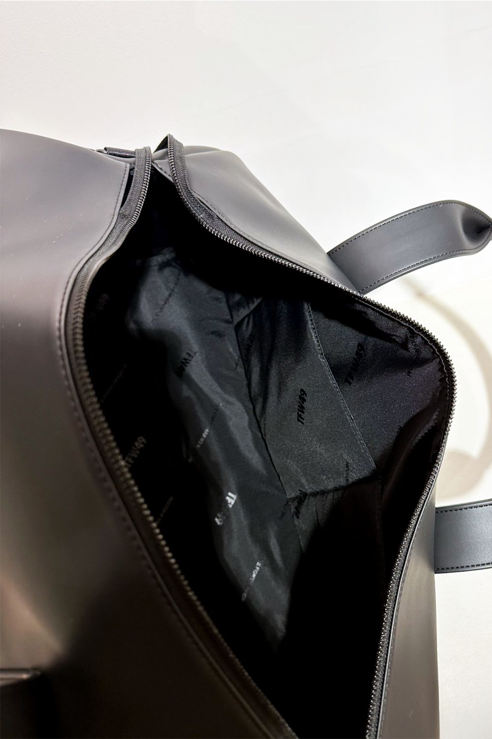 LEATHER BOSTON BAG / シンセティックレザー ボストンバッグ