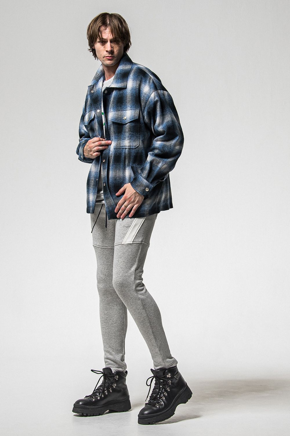 FRIDAY OLD LOGO VELOURS FLEECE TRINER / FRIDAYコラボ オールドロゴ 裏ベロアフリーストレーナー