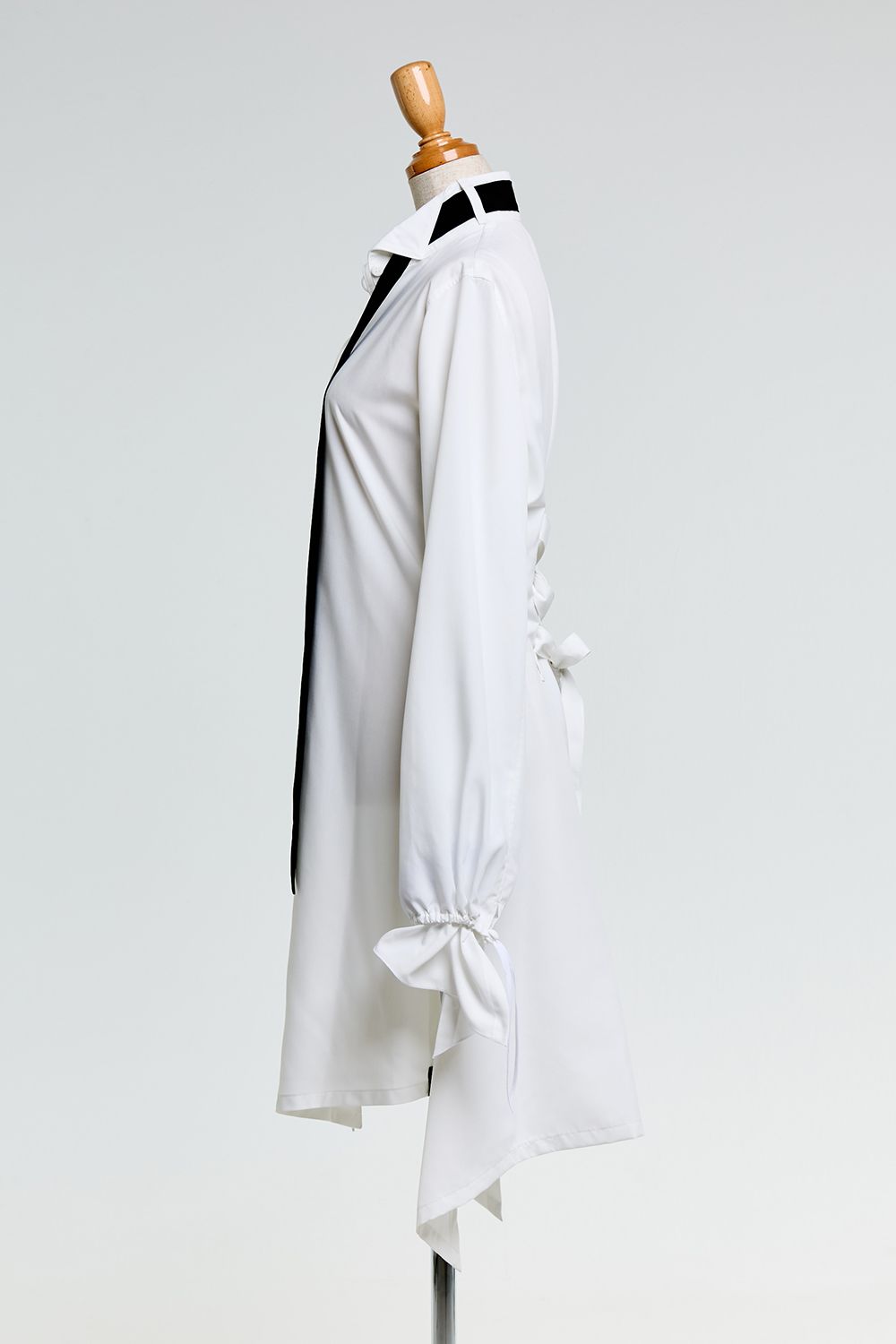 Wing Collar Flare Ribbon Shirt