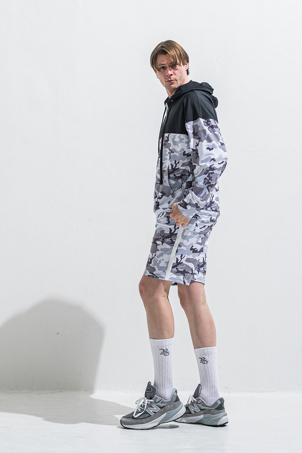 RUSH OVER ZIPUP HOODIE / オーバーサイズ ジップアップ ラッシュパーカー