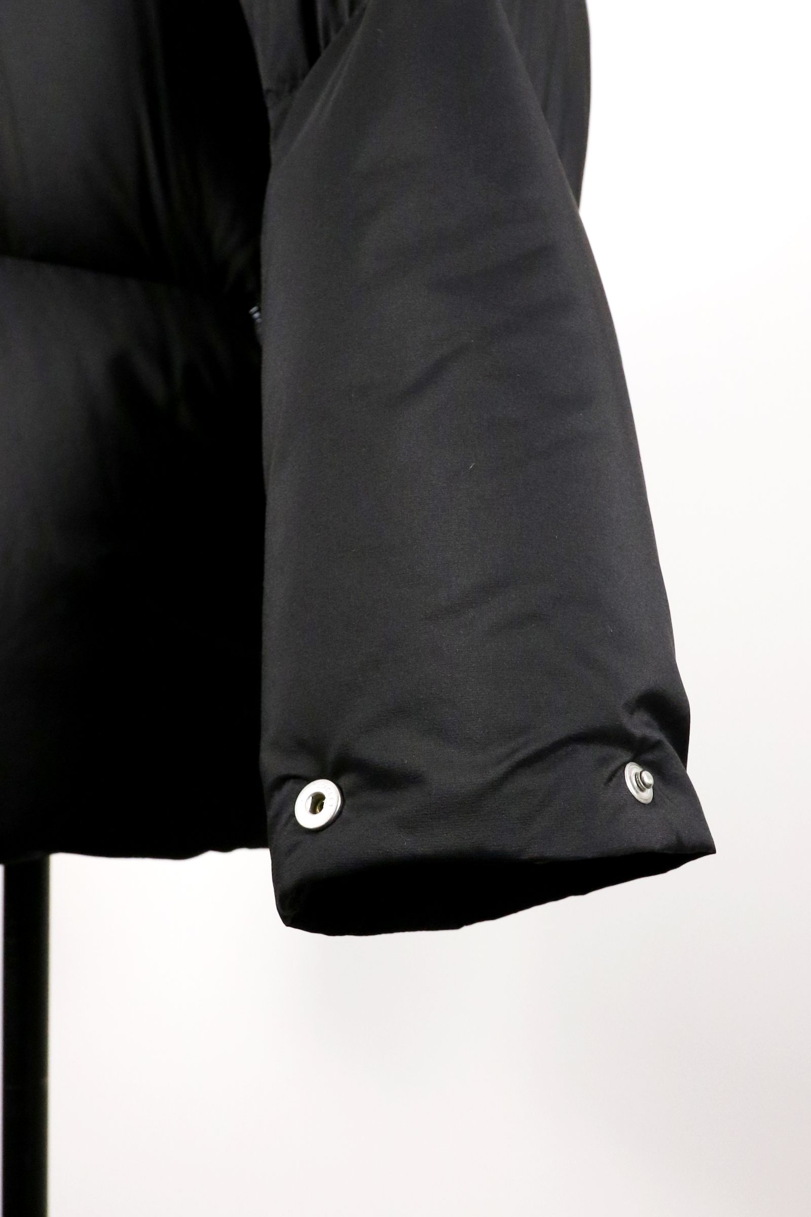 RECYCLE NYLON MINI RIPSTOP DOWN JACKET / リサイクルナイロン ミニリップストップ ダウンジャケット