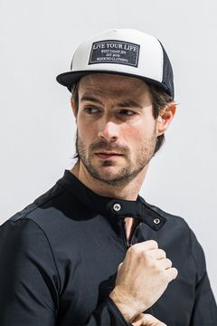 LIVE MESH CAP / ロゴワッペン メッシュ ベースボール キャップ