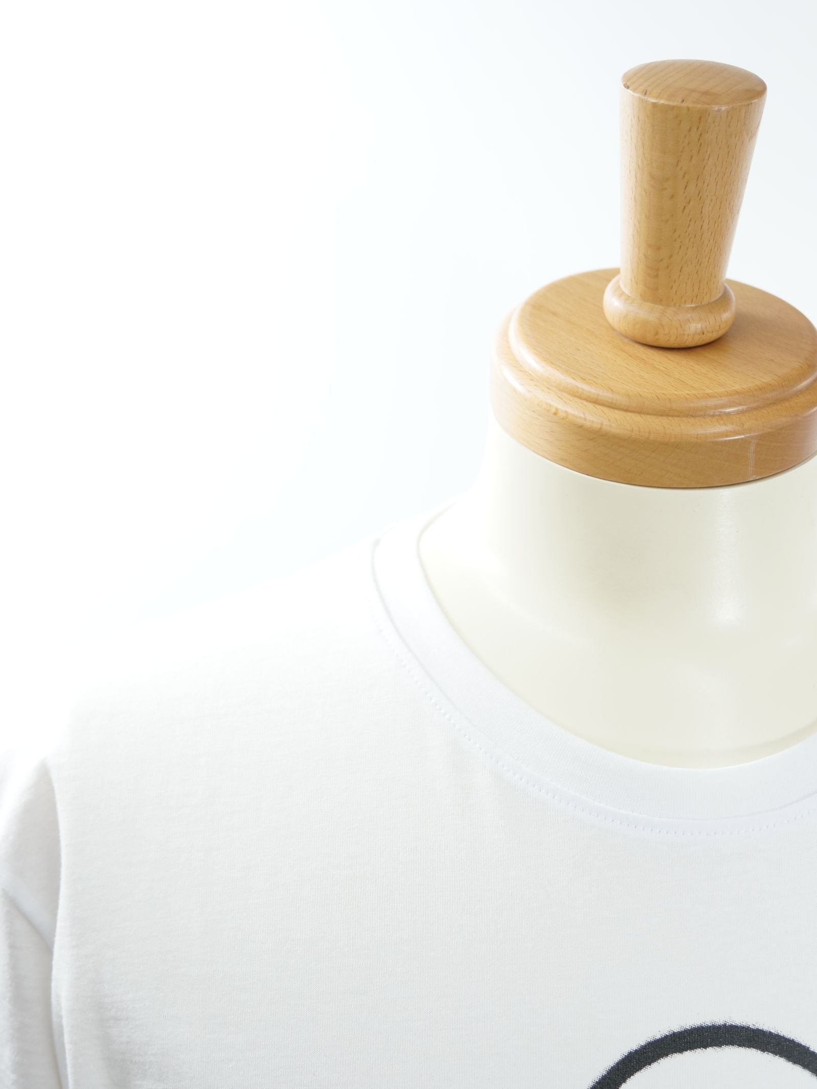 【イタリアのアートブランド】WONDERFUL LIFE /  Tシャツ / WHITE /  TR213M / AIR BRUSH  / MADE IN ITALY
