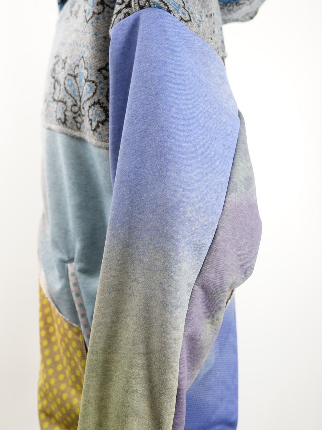 【異素材を組み合わせた逸品】ONE-1009 / HOODED BLOUSON / レイヤードZIPパーカー