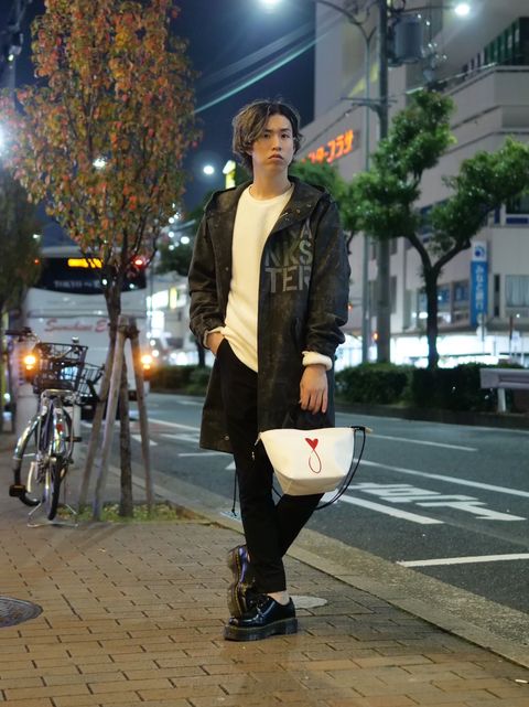 偉人をまとう、アートなジャケット