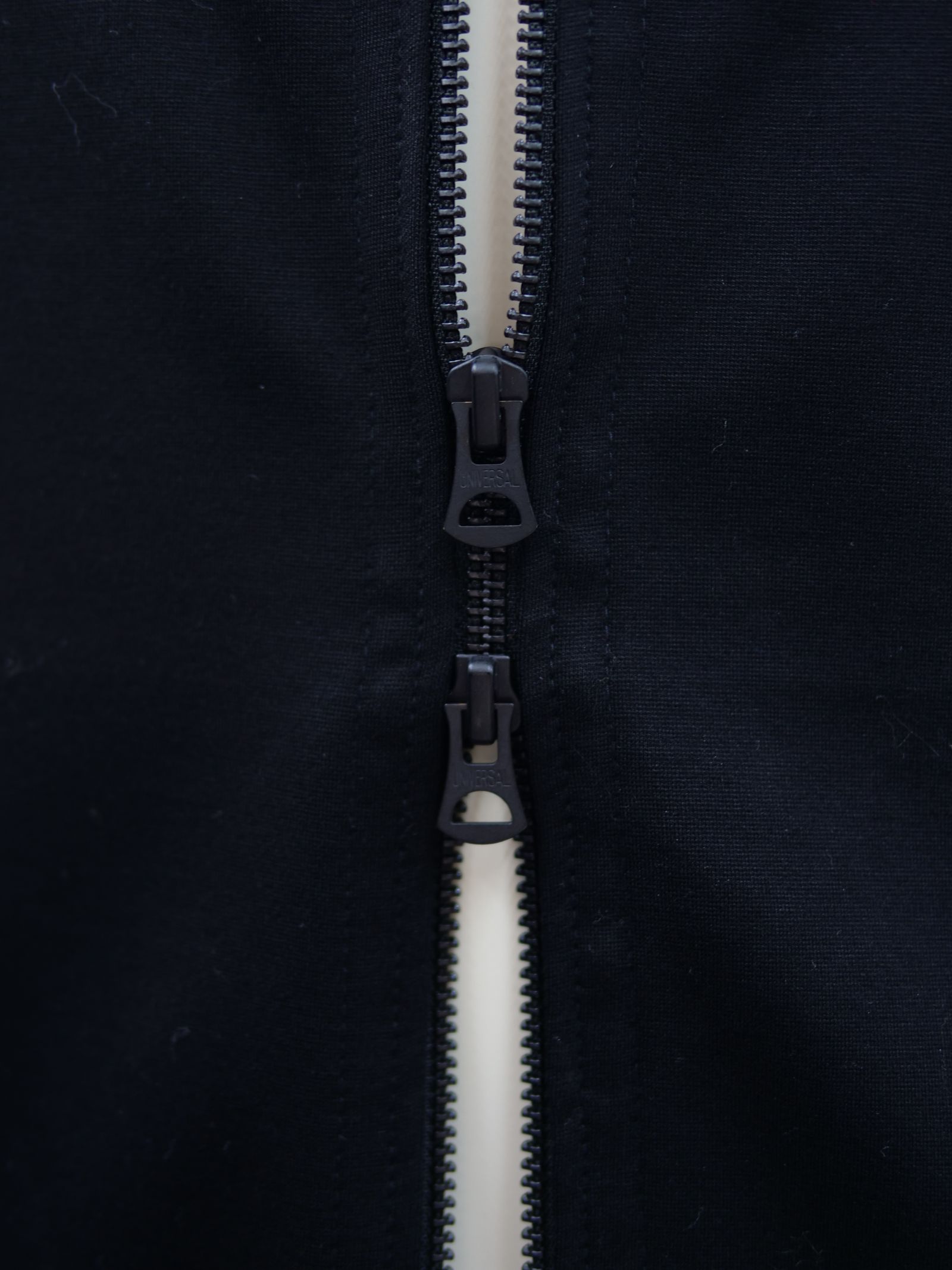 ONE-903 / ZIPHOODY / 別売パンツでSETUP可能 / ブラック/ イージーケア / ハンドメイド / アート /