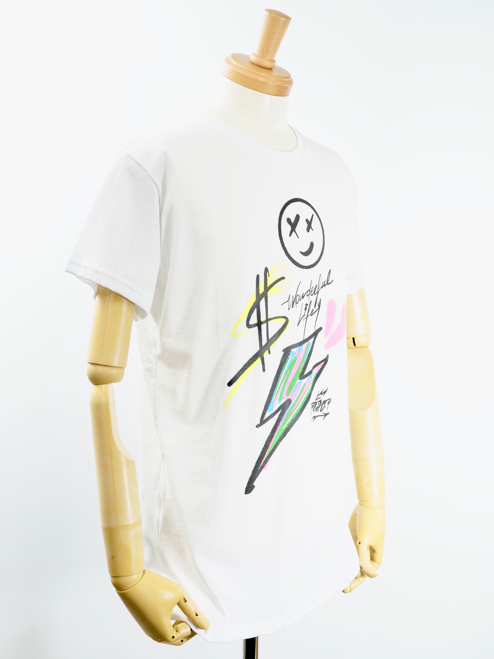 【イタリアのアートブランド】WONDERFUL LIFE /  Tシャツ / WHITE /  TR213M / AIR BRUSH  / MADE IN ITALY