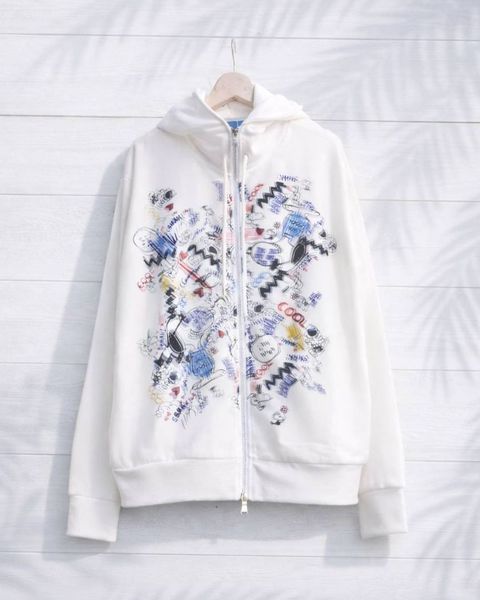 【春アウターに最適｜大人の差別化を叶えるアートスヌーピーZIPパーカー】