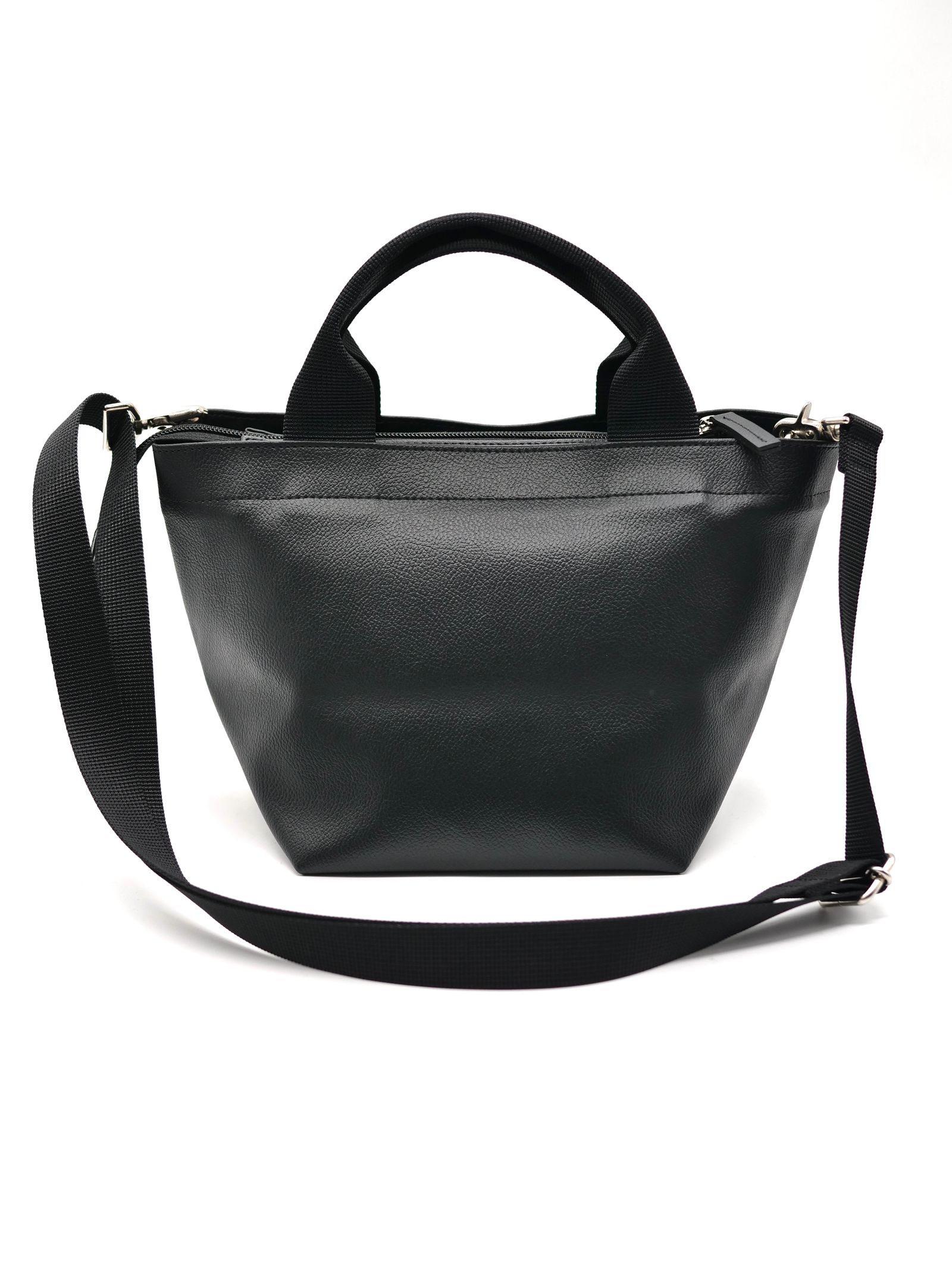 【実用性が高いBAG】 PARISブランドトートバッグ / BLACK / ハートデザイン / 刺繍 / ショルダーバック