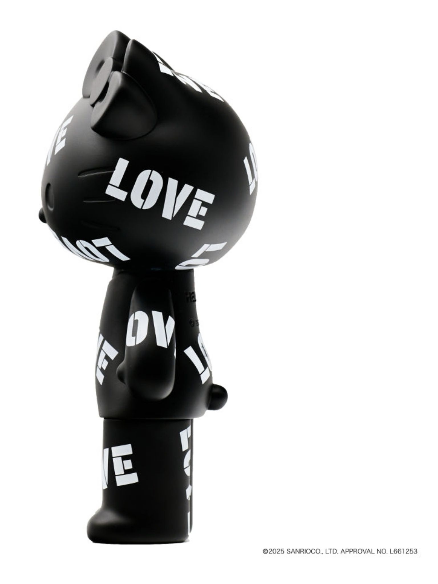 【HELLO KITTY BLACK SERIES】大人が選ぶアートなハローキティフィギュア