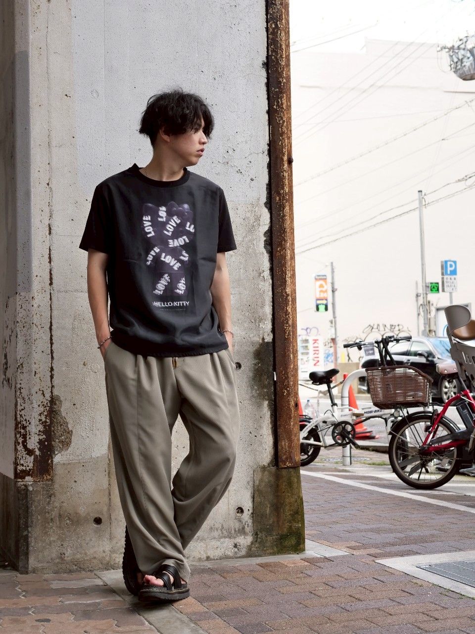 TRIPPY ART(Ｔシャツ)ハローキティー TRIPPY ART - 【3Dハローキティデザイン】 アートTシャツ