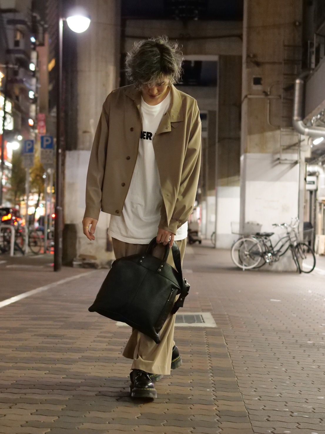 淡色で”デキそうな大人の雰囲気”を表現