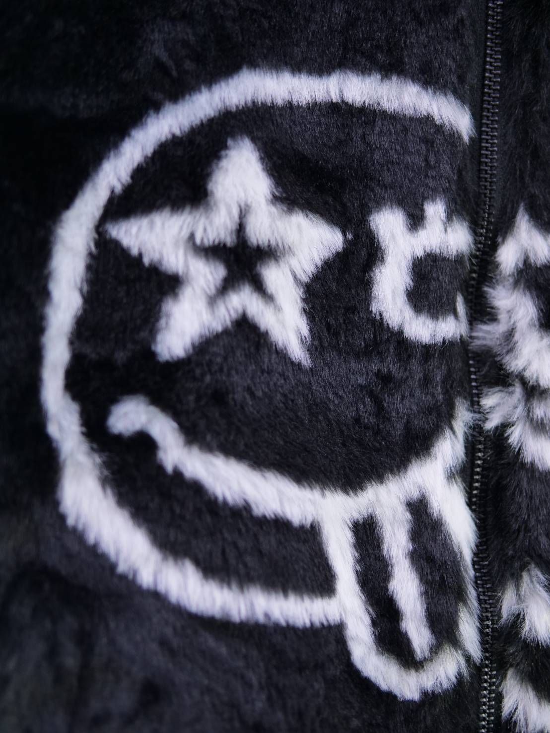 MAXSIX エコファージャケット｜MIKIO氏アートブランドの大人ラグジュアリーアウター