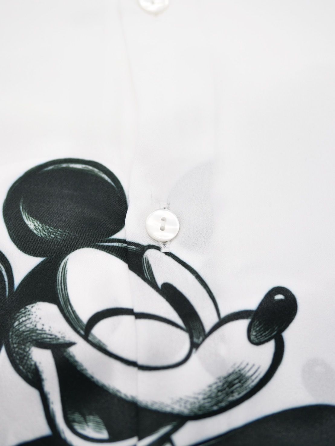 【Disney×maxsix】ボタンシャツ / Art MickeyMouse / WHITE / アートミッキーマウス / アートファッション /カッターシャツ