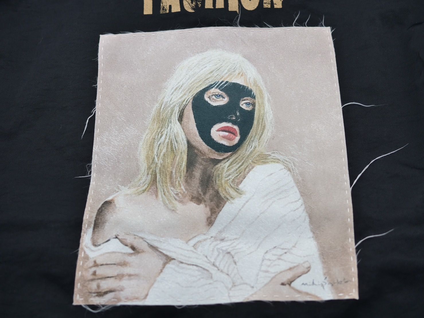【絵画アートがそのまま衣類に】 別注MA-1 / ハンドメイド / ミリタリージャケット / フライトジャケット / アートファッション /  RED / 日本製 /  HAPPIER THAN EVER
