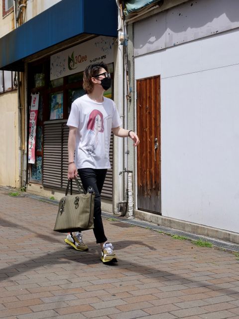 大人のお洒落カジュアルは「上品に遊ぶ」