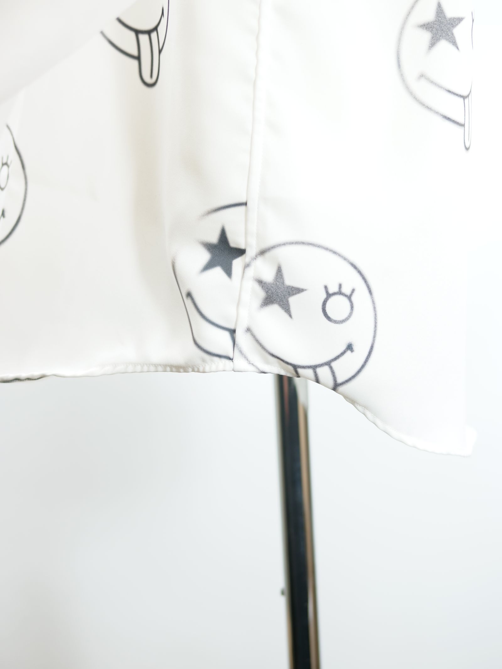 【モノグラム】現代作家が手がけるアートシャツ /  芸能人着用 / アートピース / 長袖シャツ