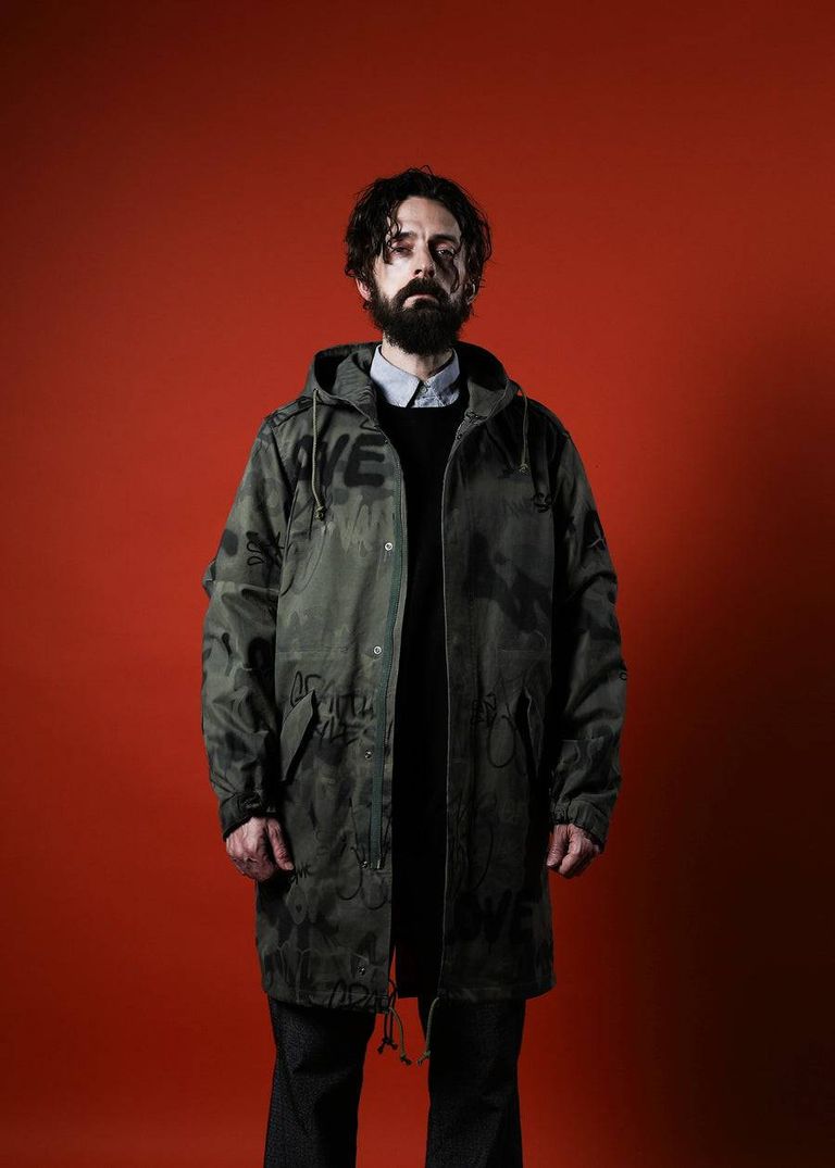 【40代からの大人モッズコート】現代アート作家MIKIOが描く、流行に流されない一着