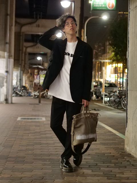 大人はシルエットとトレンドを取り入れる