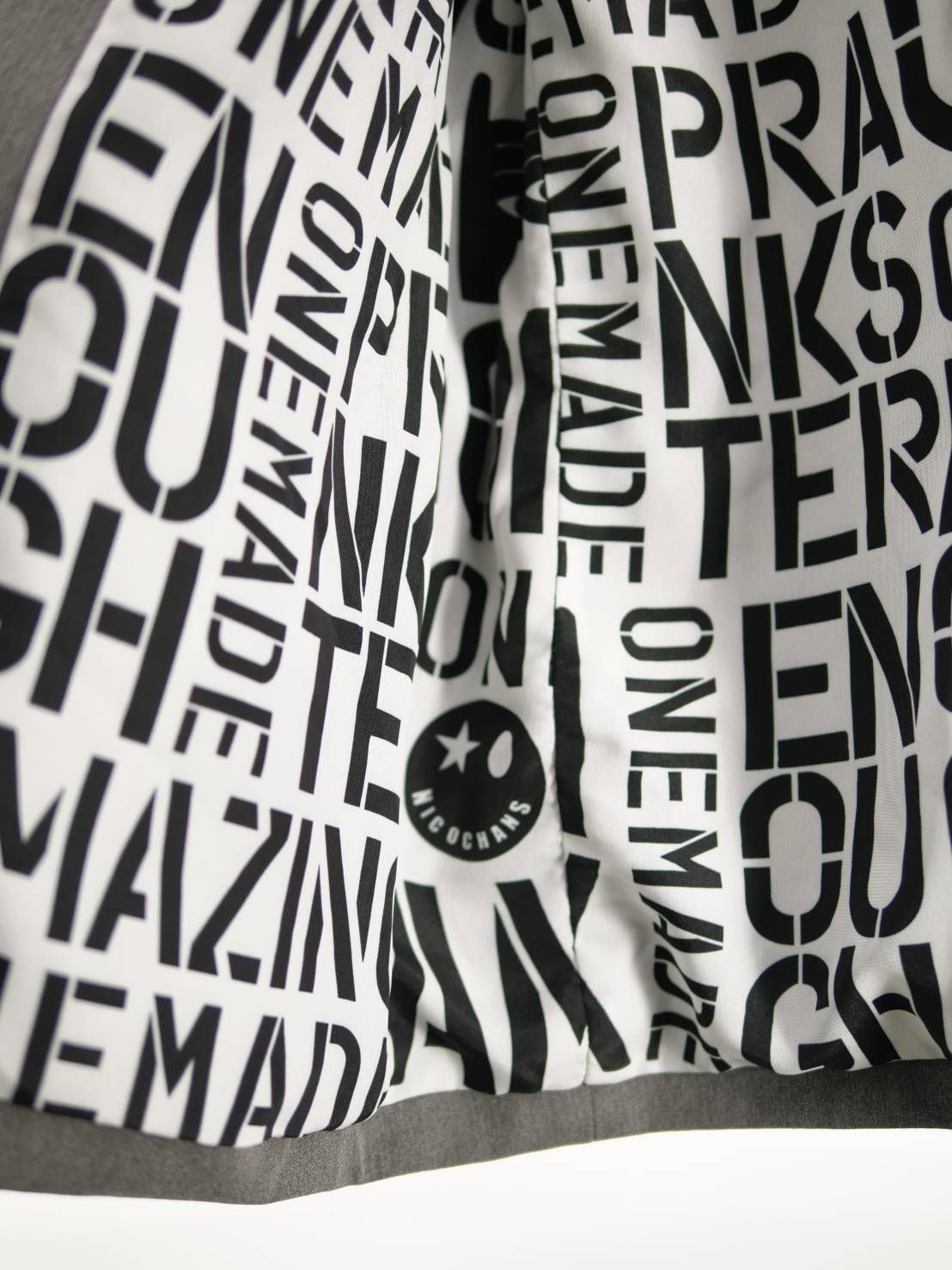 【大人はアートで差別化を】 ハンドメイド / パッチワーク / アートブランド / ピークドラペル  / ジャケット