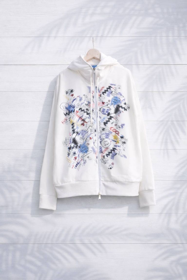 【春アウターに最適｜大人の差別化を叶えるアートスヌーピーZIPパーカー】