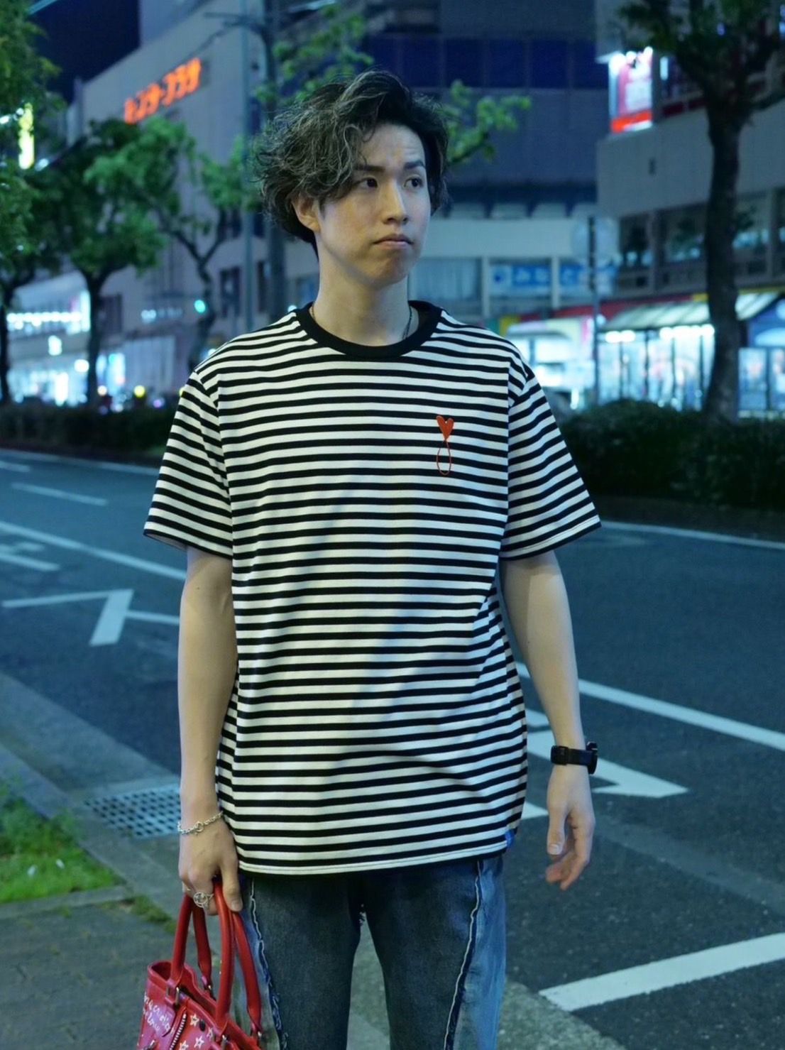 大人は幅広くファッションアイテム持っている