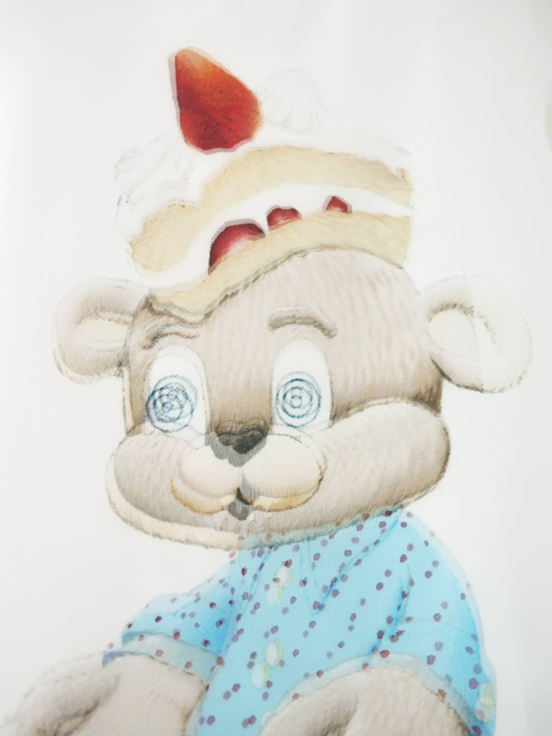 可愛いだけでは終わらない。違和感を纏う3DアートTシャツ / UNISEX /WHITE/ オーバーサイズ