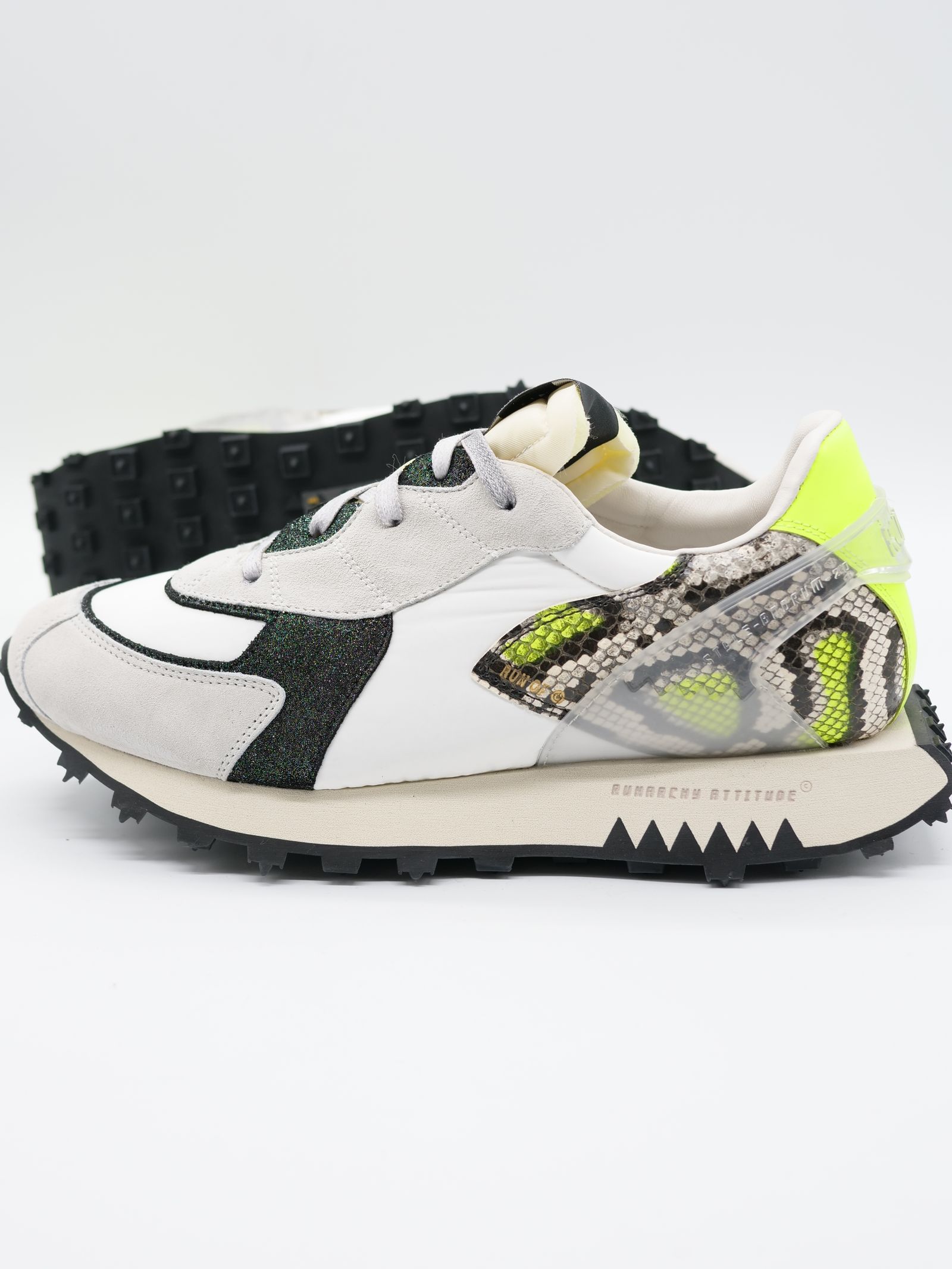 限定モデル"Safari 2021年6月号掲載" Python / 40038-R3 /